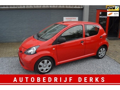 Toyota Aygo 1.0-12V Stuurbekrachtiging Jaar APK Garantie