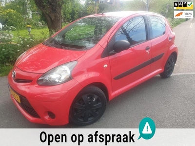 Toyota Aygo 1.0 VVT-i Comfort/IRCO/5-drs/CV