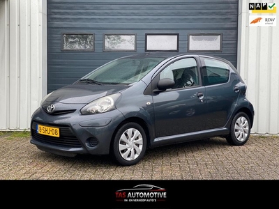 Toyota Aygo 1.0 VVT-i Now 1e EIG / AIRCO / 36.839 KM / NAP