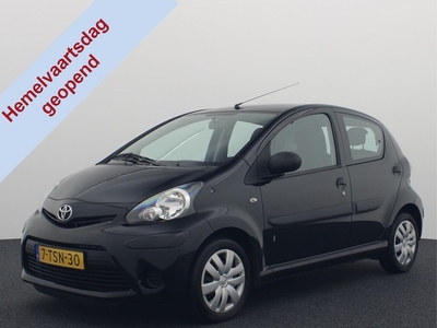 Toyota Aygo 1.0 VVT-i Now AIRCO / APK 01-2025 / ELEK RAMEN