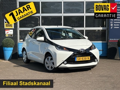 Toyota Aygo 1.0 VVT-i x-nav Airco Cruise Control