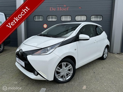 Toyota Aygo 1.0 VVT-i x-play ?Airco ?Navi ?Cruise ?Nw APK