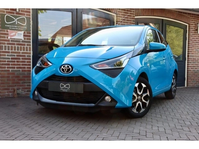 Toyota Aygo 1.0 VVT-i x-play CARPLAY AUTOMAAT AIRCO