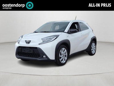 Toyota Aygo X 1.0 VVT-i MT first Apple CarPlay / Android