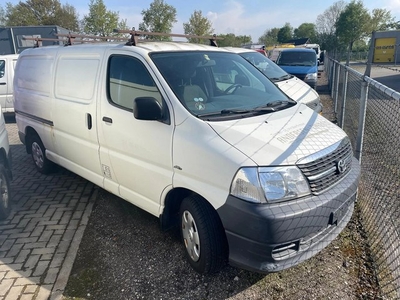 Toyota HiAce 2.5 D4D LONGGG (bj 2010)