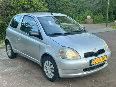 Toyota Yaris 1.0-16V VVT-i Luna NIEUW NIEUW APK BIJ LEVERING