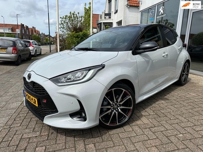 Toyota Yaris 1.5 Hybrid GR SportPanoHead-UpJBLVol Opties