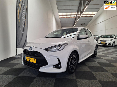 Toyota Yaris 2021. Hybrid Dynamic MET SLECHTS 18.000 km NAP.