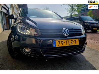 Volkswagen Golf 1.2 TSI Highline 5drs Navi Park.Sens Led