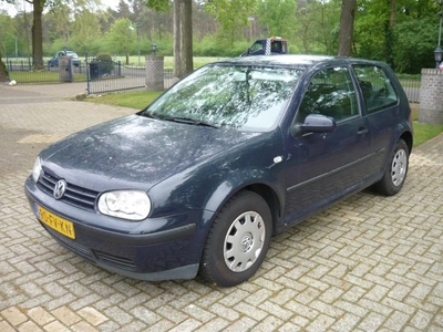 Volkswagen Golf 1.4-16V Comfortline goedkoop nieuwe apk