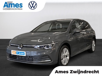 Volkswagen Golf 1.5 150pk e-TSI Style / Stuurwiel verwarmd