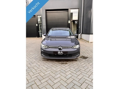 Volkswagen Golf 1.5 eTSI Style DSG Cam NIEUW