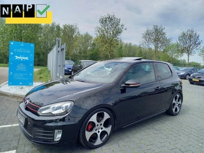 Volkswagen Golf 2.0 TSI GTI Luchtvering Navigatie LMV Leder