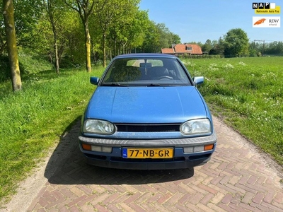 Volkswagen Golf Cabriolet 1.8