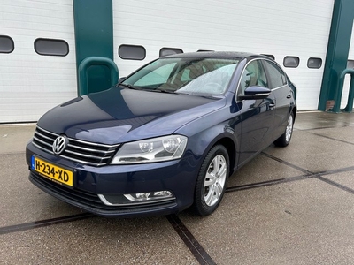 Volkswagen Passat 1.4 TSI Easyline BlueMotion