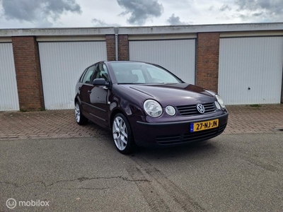 Volkswagen Polo 1.2-12V Airco/ 5 deurs/ Nieuwe APK/