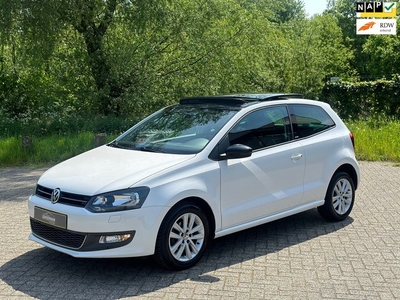 Volkswagen Polo 1.2 High Line PANORAMADAK I STOELVERW I NWE