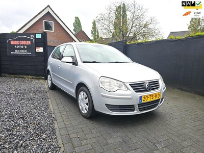 Volkswagen Polo 1.2 Optive 5 Deurs Airco