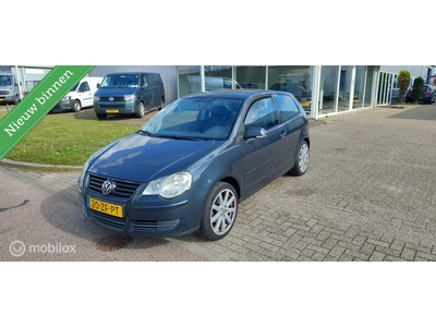 Volkswagen Polo 1.4-16V Comfortline