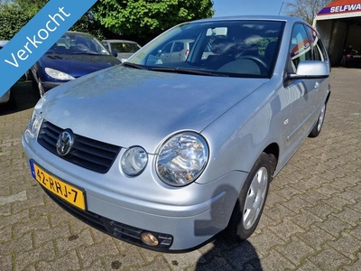 Volkswagen Polo 1.4-16V Highline VERKOCHT