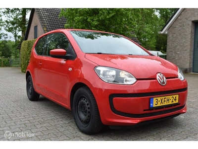 Volkswagen Up! 1.0 high up! 75pk Airco navi