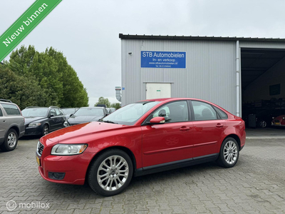 Volvo S40 2.4 Momentum, 5 cilinder, automaat