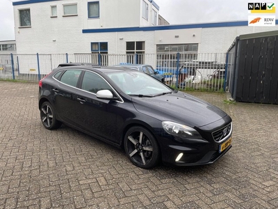 Volvo V40 2.0 D4 R-Design Business