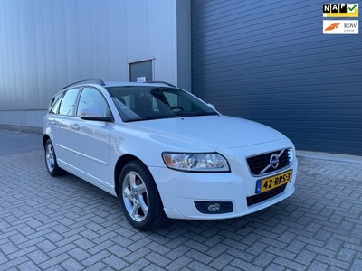 Volvo V50 2.0i Business Edition CLIMA NAP PDC 2011