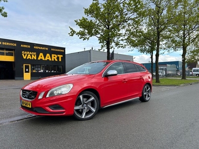 Volvo V60 2.0 D3 R Line/LEER/NAVI/