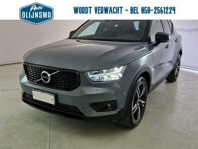 Volvo XC40 T5 PlugInHybride R-DesignNaviPDCFullLED21