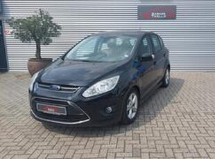 Ford C-MAX 1.0 Titanium, parkeer assist, stoel verwarming pdc ,champion league uitvoering .