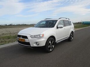 Mitsubishi OUTLANDER Edition Two