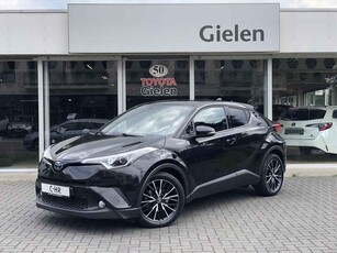 Toyota C-HR 1.8 Hybrid Style | Trekhaak, Dodehoekherkenning, Navigatie, Parkeersensoren, Stoel + Stuurverwarming, Keyless