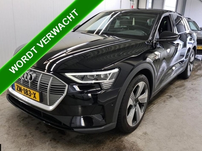 AUDI E-TRON 55 quattro 100%EV / 361PK / 95kWh Advanced Pro / Apk Juli-2025 / S-Line interieur / Lichtpakket / Navigatie / Xenon / 1/2 Leder