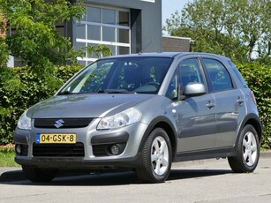 Suzuki SX4 1.6 Exclusive Outdoor Edition | trekhaak | all-season-banden