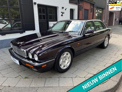 Jaguar XJ 3.2, Automaat, Yongtimer, Hele nette staat.