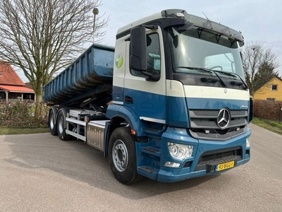 Mercedes-Benz ANTOS 6x4 Euro 6 met translift 24 ton