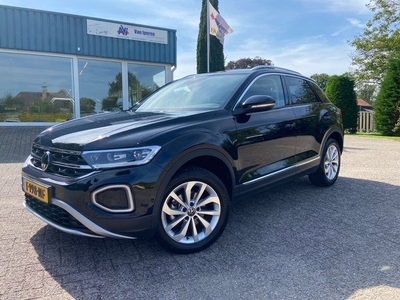 Volkswagen T-Roc 1.0 TSI Life 75 Edition (bj 2022)