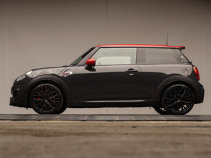 Mini Mini 2.0 John Cooper Works Chili Sport (SCHUIFDAK,NAVI,CAMERA,HARMAN/KARDON,LED,CRUISE,SPORTSTOELEN,LM VELGEN,NETTE STAAT)