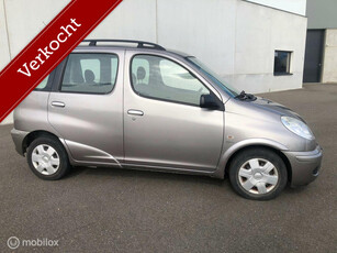 Toyota Yaris Verso 1.3 16V VVT-i AUTOMAAT AIRCO