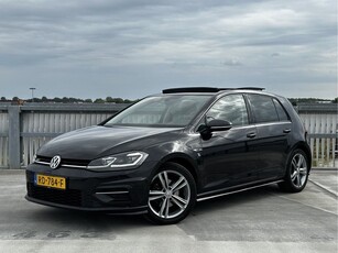 Volkswagen Golf 1.5 TSI R-line Pano Navi 1e eig. NAP