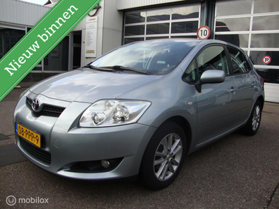 Toyota Auris 1.6-16V AUTOMAAT met lage km stand van 68.139km