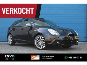 Alfa Romeo Giulietta 1.4 T Distinctive Navi Leer Pano