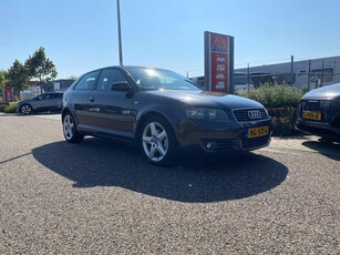 Audi A3 2.0 FSI Ambition Pro Line Cruise control Airco