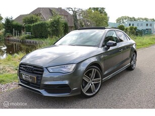 Audi A3 Limousine 1.8 TFSI Quattro / S-line / Pano / Leder