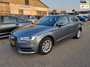 Audi A3 Sportback 1.6 TDI Pro Line S-tronic Automaat!