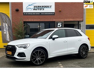 Audi Q3 35 TFSI Pro Line business. pano. stoelverwarming.