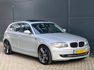 BMW 1-serie 116i NAVI SCHUIFDAK PDC START/STOP M VELGEN