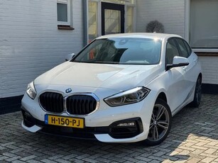 BMW 1-serie 118i Executive Edition Navigatie