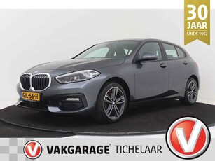 BMW 1 Serie 118i | Sportstoelen | CarPlay | Cruise Control | Stoelverwarming | Navigatie |